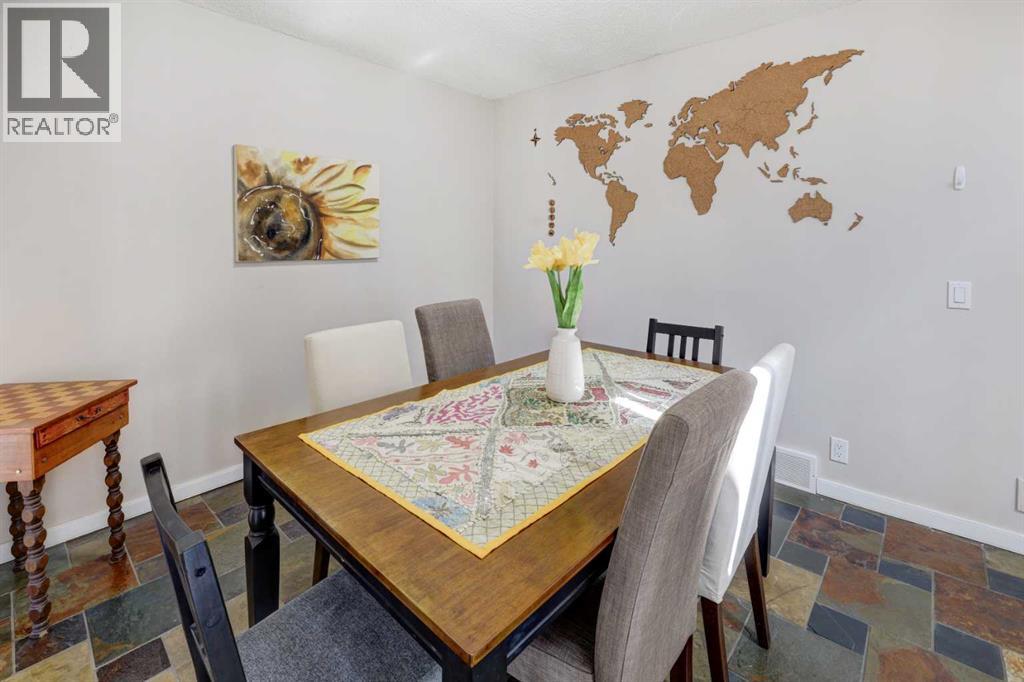 738 Queenston Terrace SE - 10