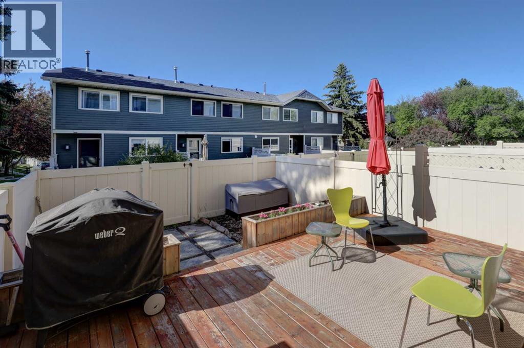 738 Queenston Terrace SE - 34