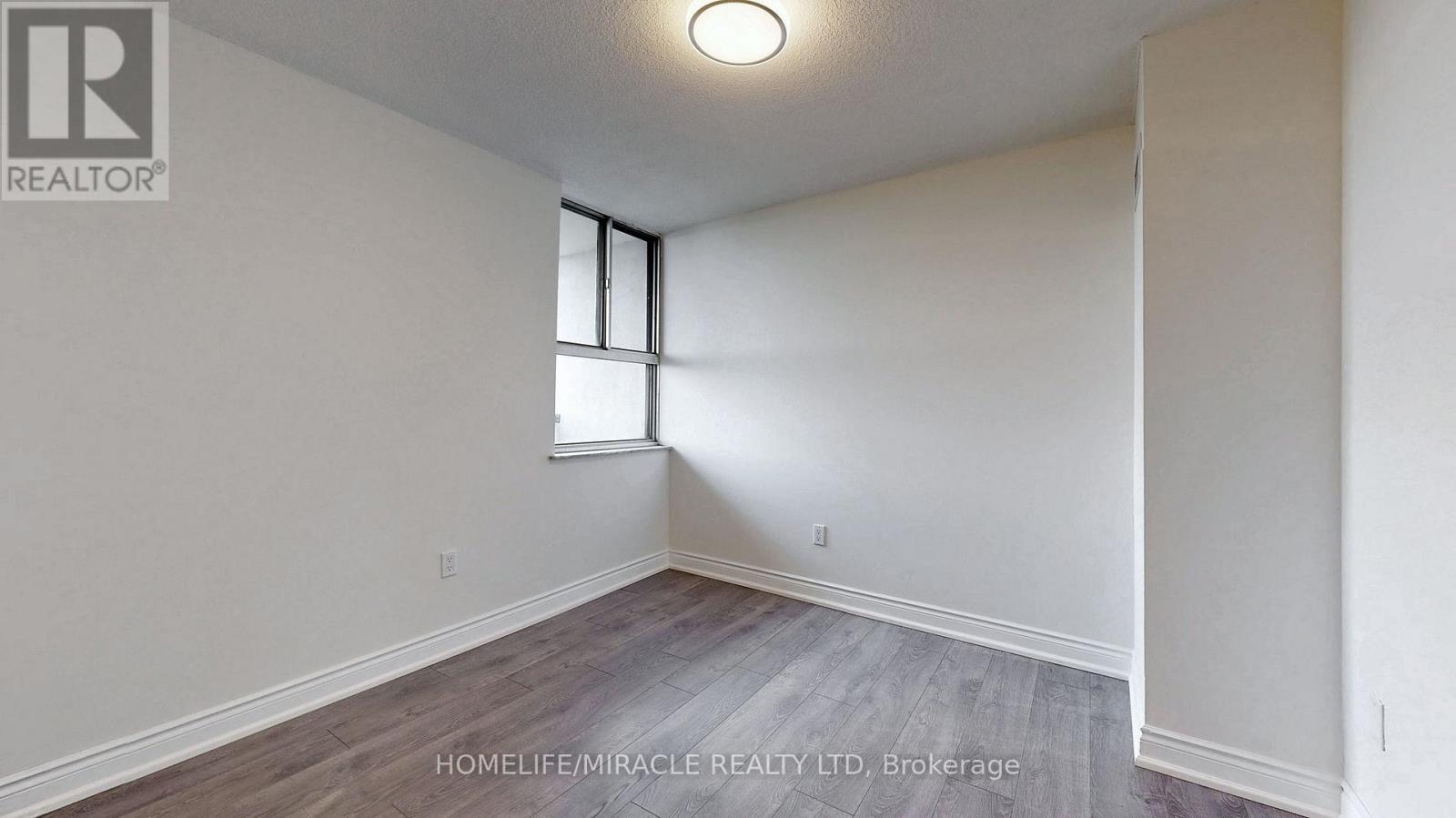 #1206 10 TOBERMORY DRIVE - 30
