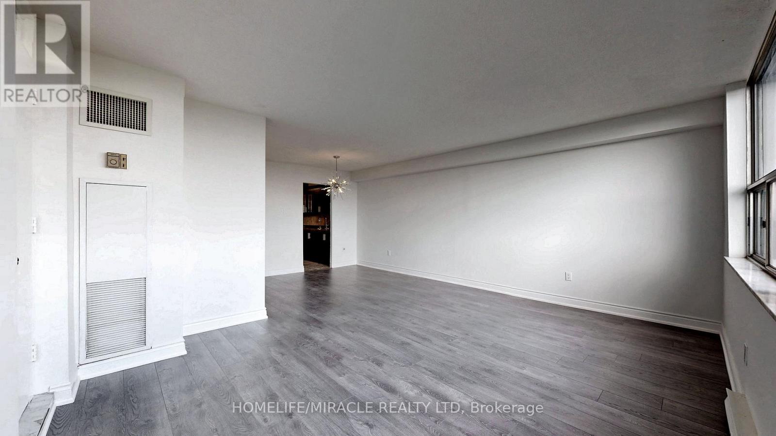 #1206 10 TOBERMORY DRIVE - 8