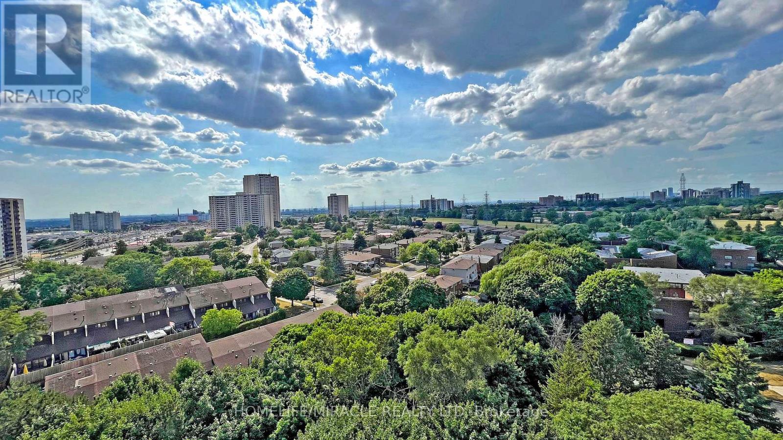 #1206 10 TOBERMORY DRIVE - 44