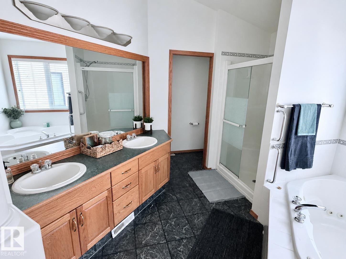 16203 89 ST NW - 41
