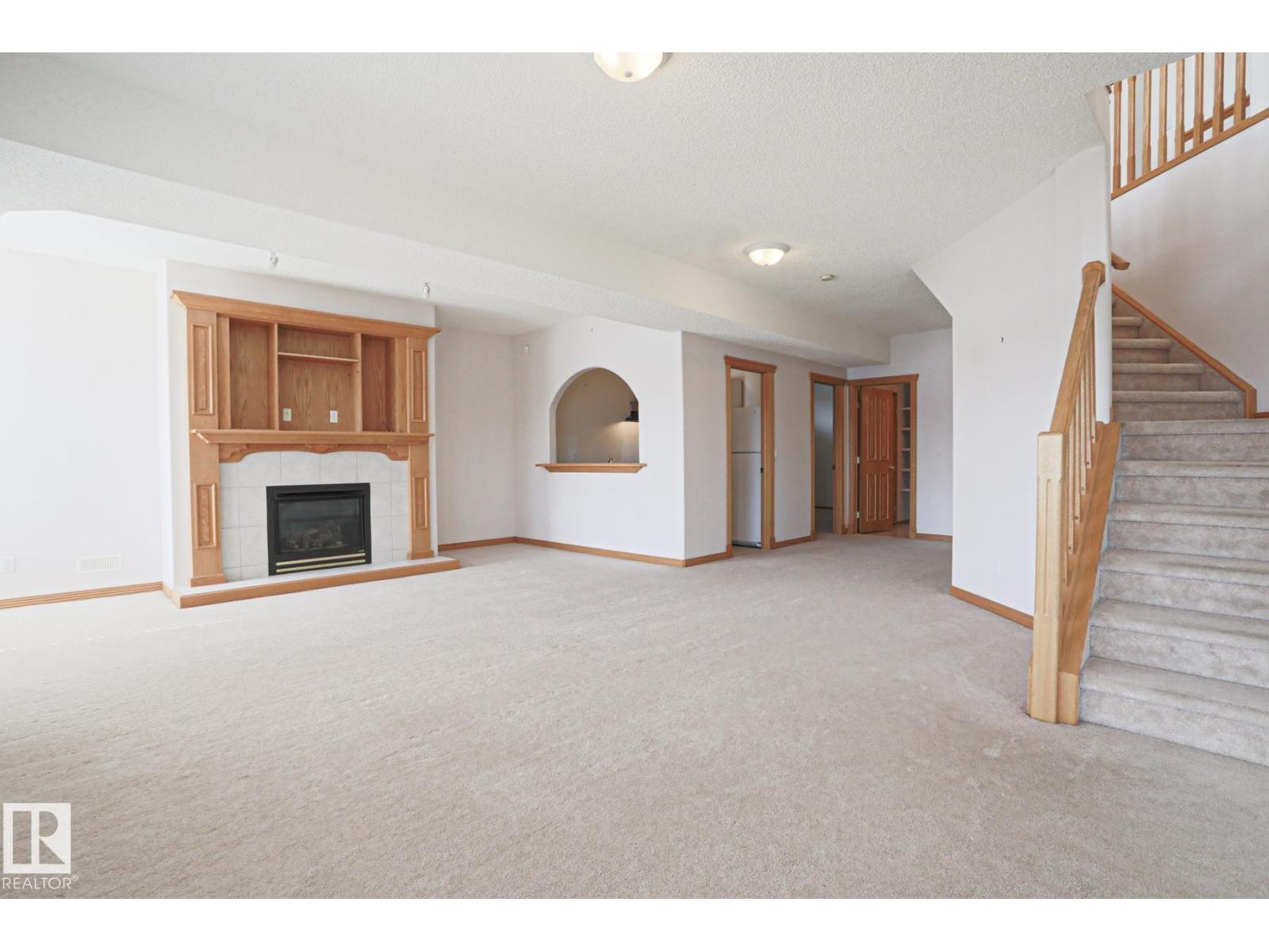 16203 89 ST NW - 42