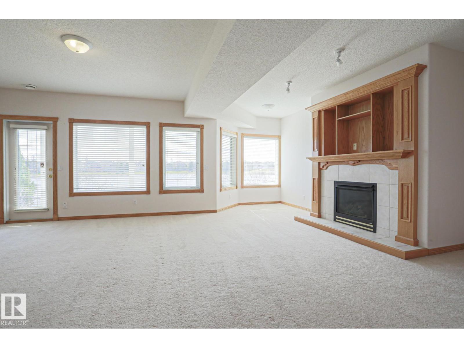 16203 89 ST NW - 48