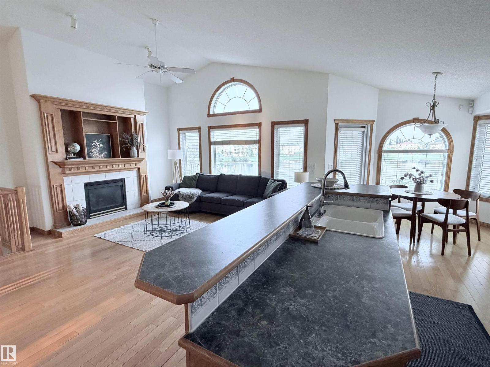 16203 89 ST NW - 13