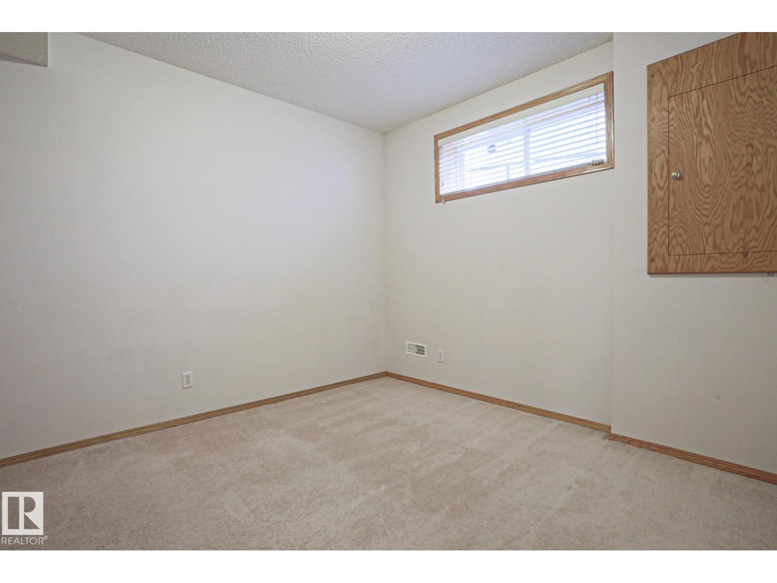 16203 89 ST NW - 58