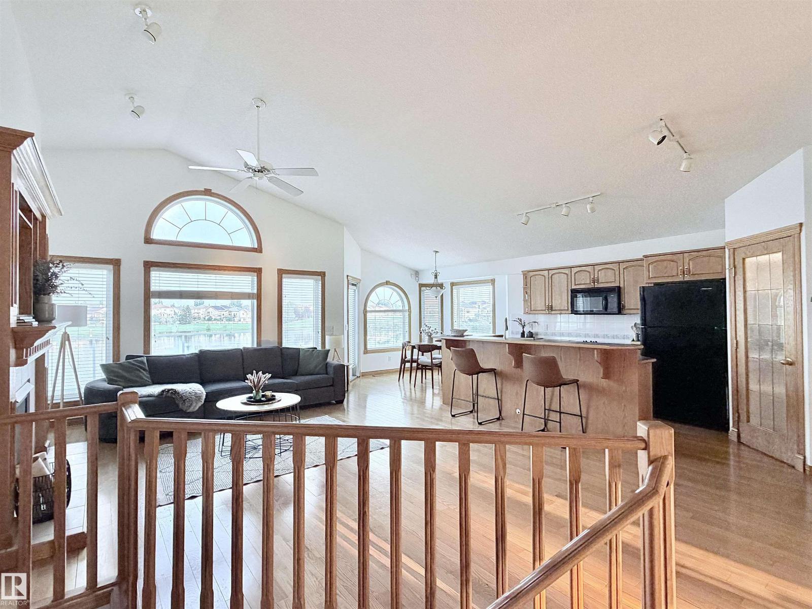 16203 89 ST NW - 24