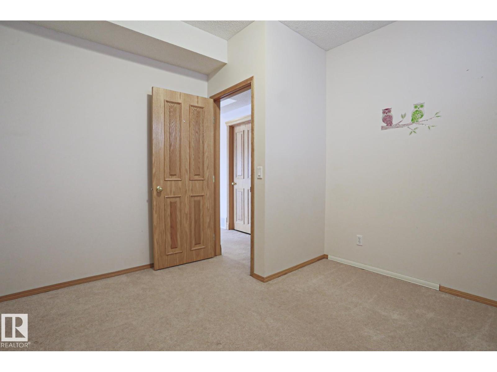 16203 89 ST NW - 57