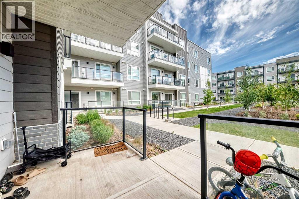 #2105 33 Carringham Gate NW - 15