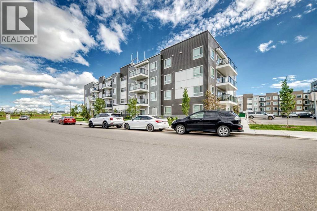 #2105 33 Carringham Gate NW - 47