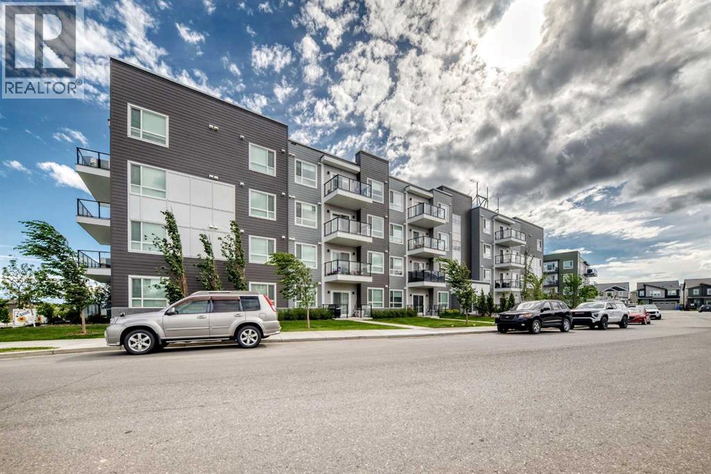 #2105 33 Carringham Gate NW - 49