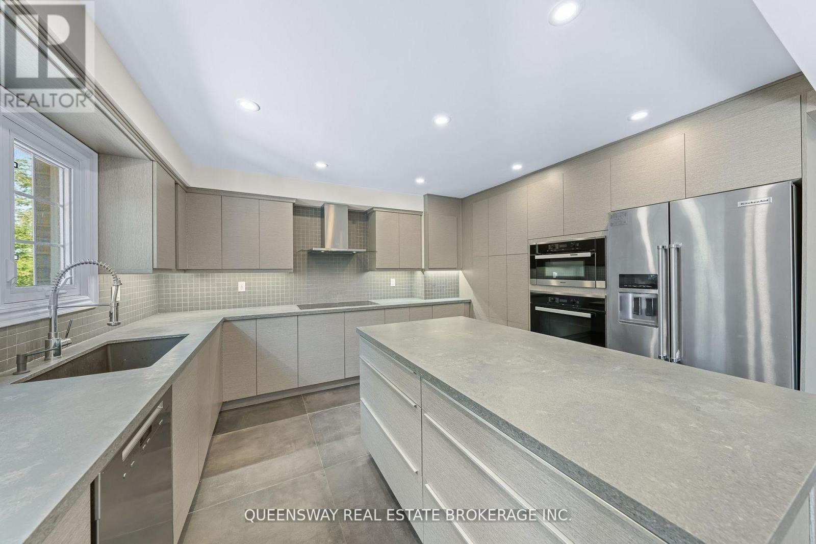 619 CULLER MEWS - 15