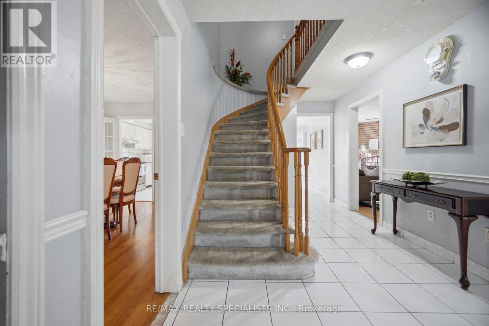 271 NAHANI WAY - Image 3