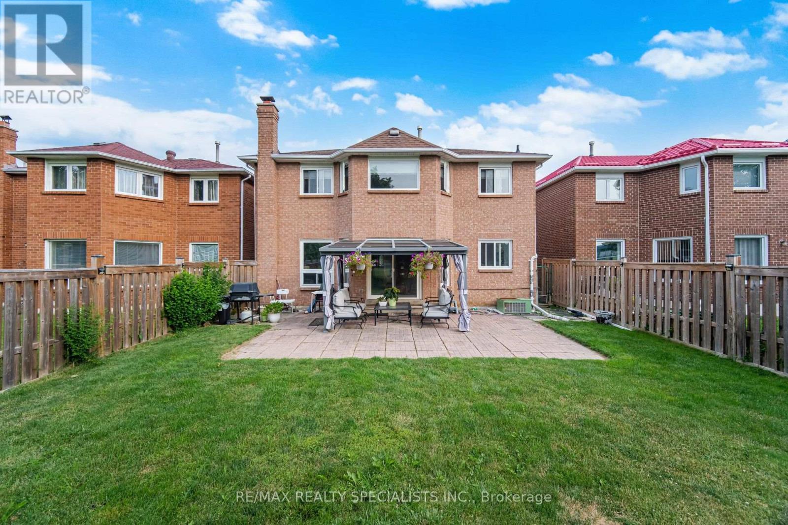 271 NAHANI WAY - 33