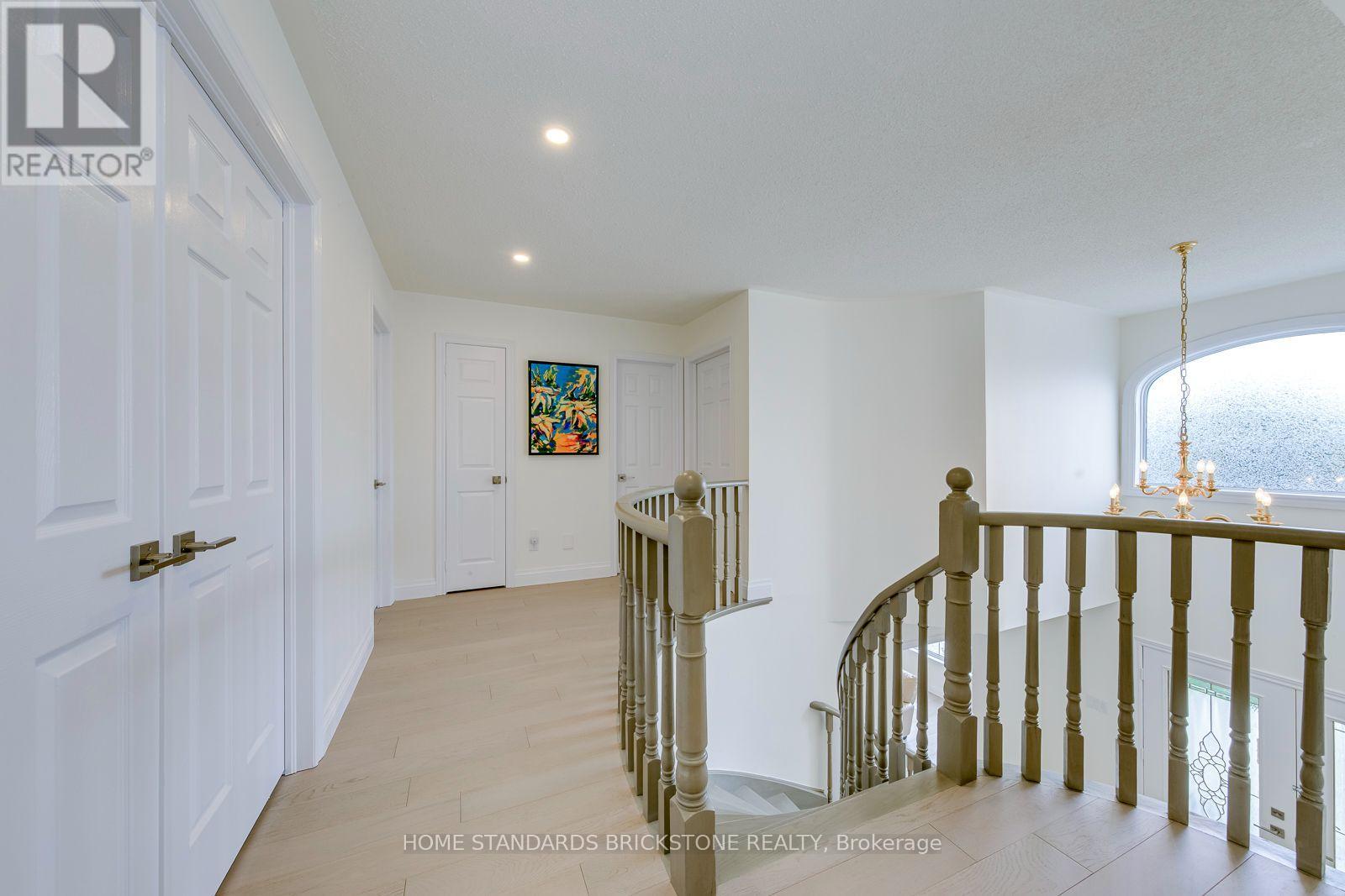 15 SAMUEL CRESCENT - 18