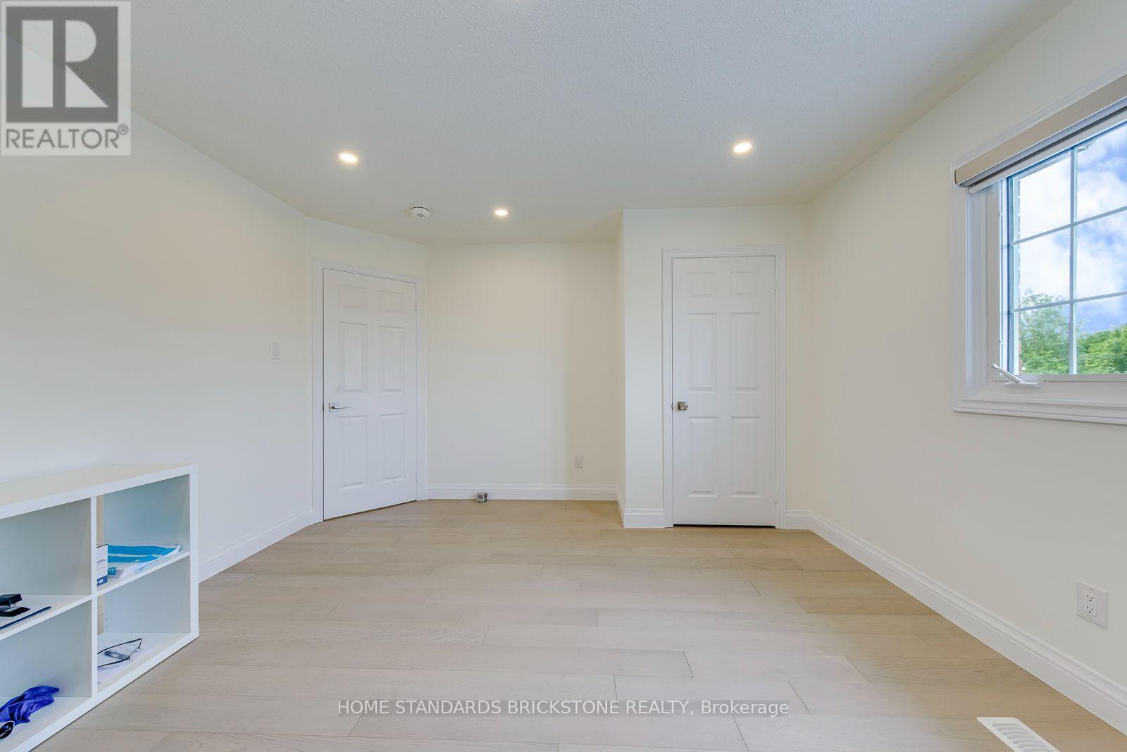 15 SAMUEL CRESCENT - 29