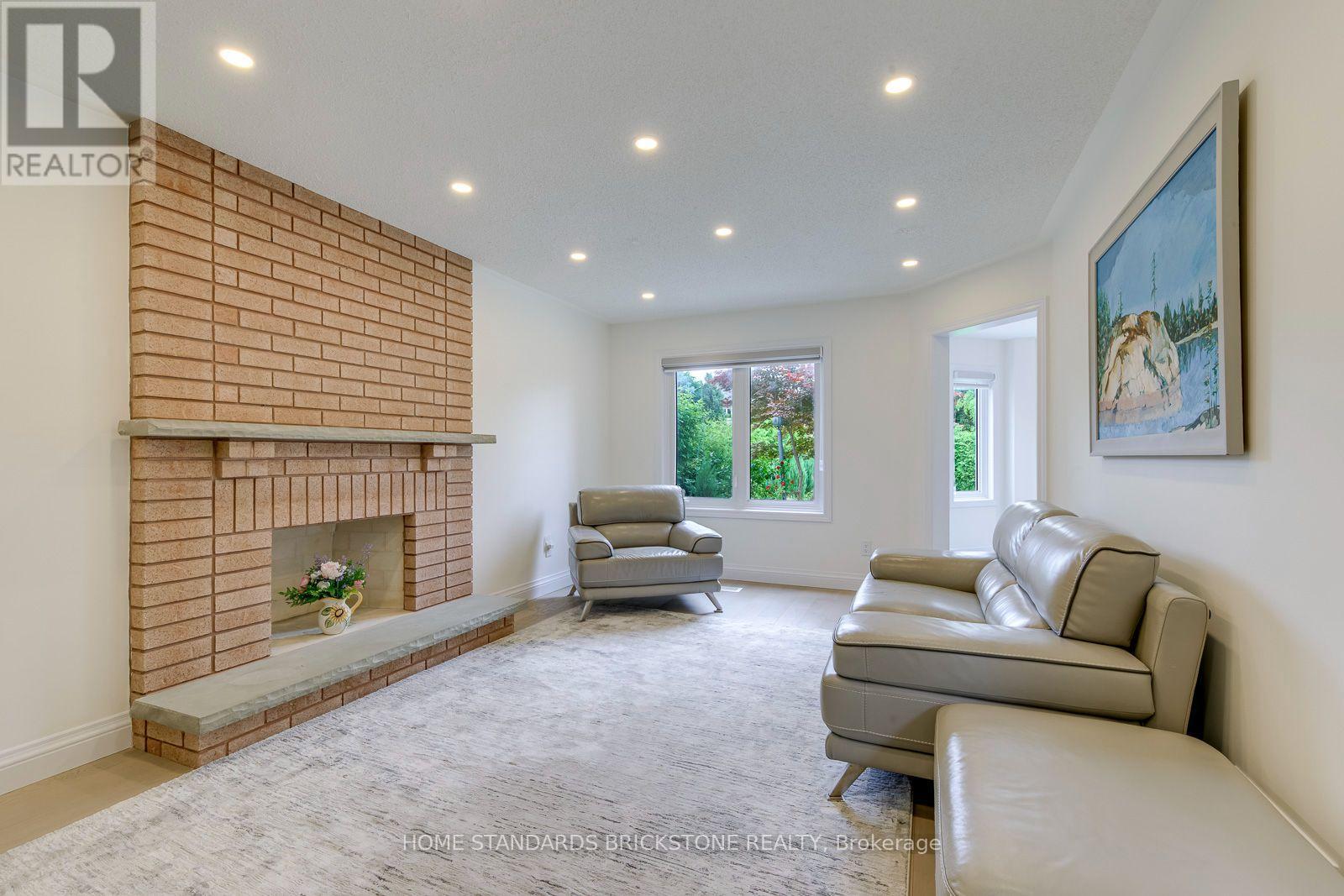15 SAMUEL CRESCENT - 5
