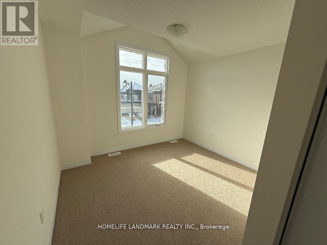 18 TYLER AVENUE - 23