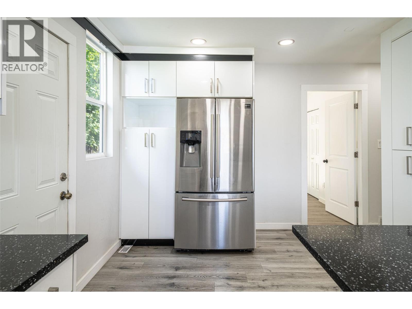 3802 21 Avenue - Image 21