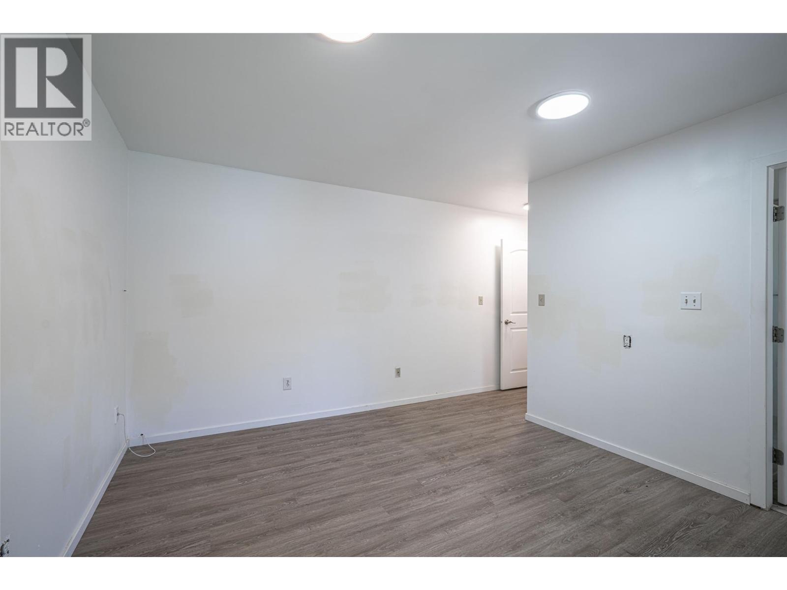 3802 21 Avenue - Image 36