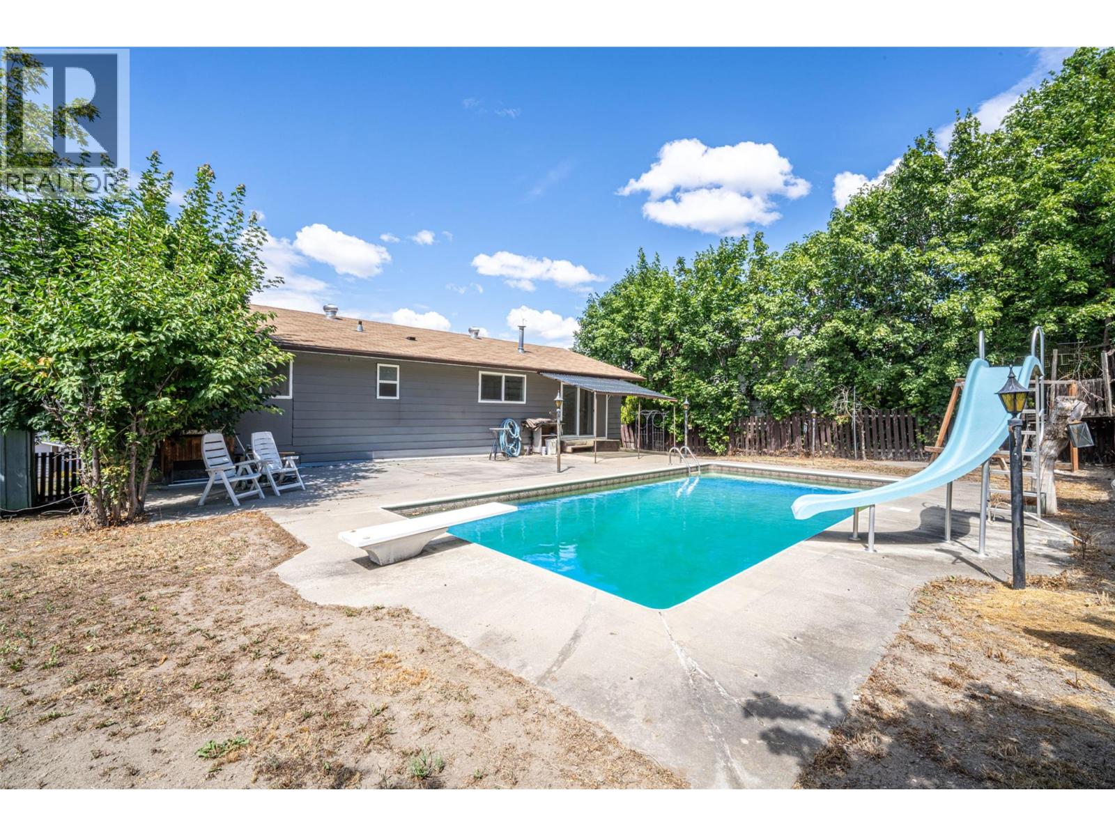 3802 21 Avenue - 60