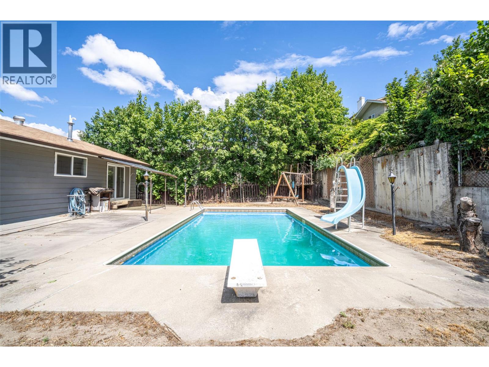 3802 21 Avenue - Image 61