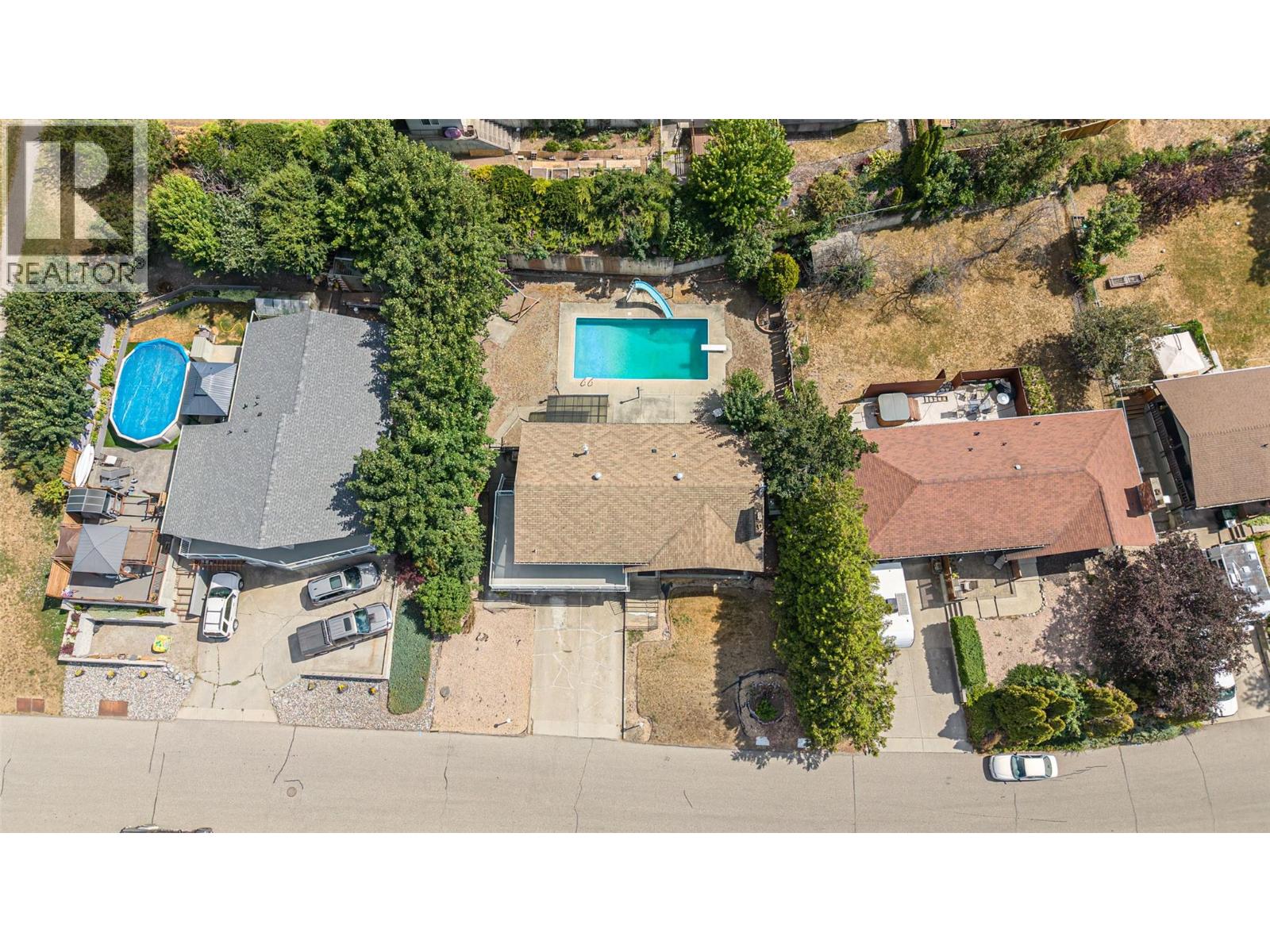 3802 21 Avenue - 79