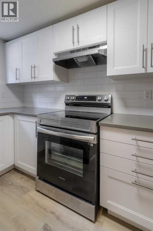 830 9 Street N - 24