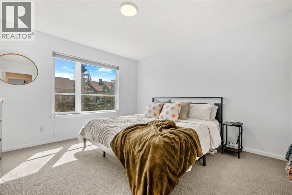 150 Chapalina Square SE - 15