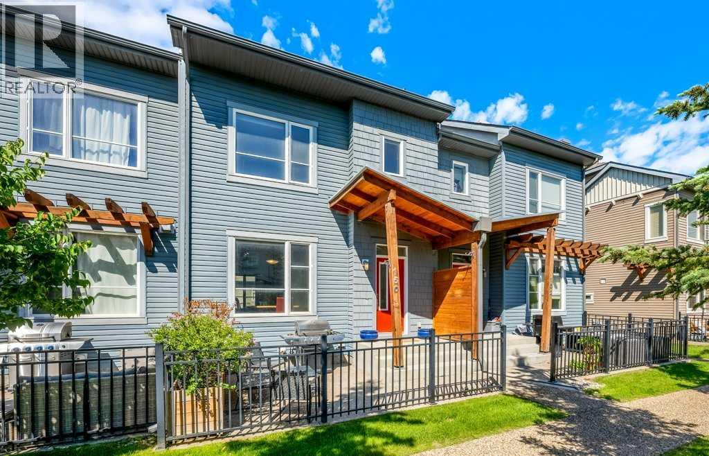 150 Chapalina Square SE - 1