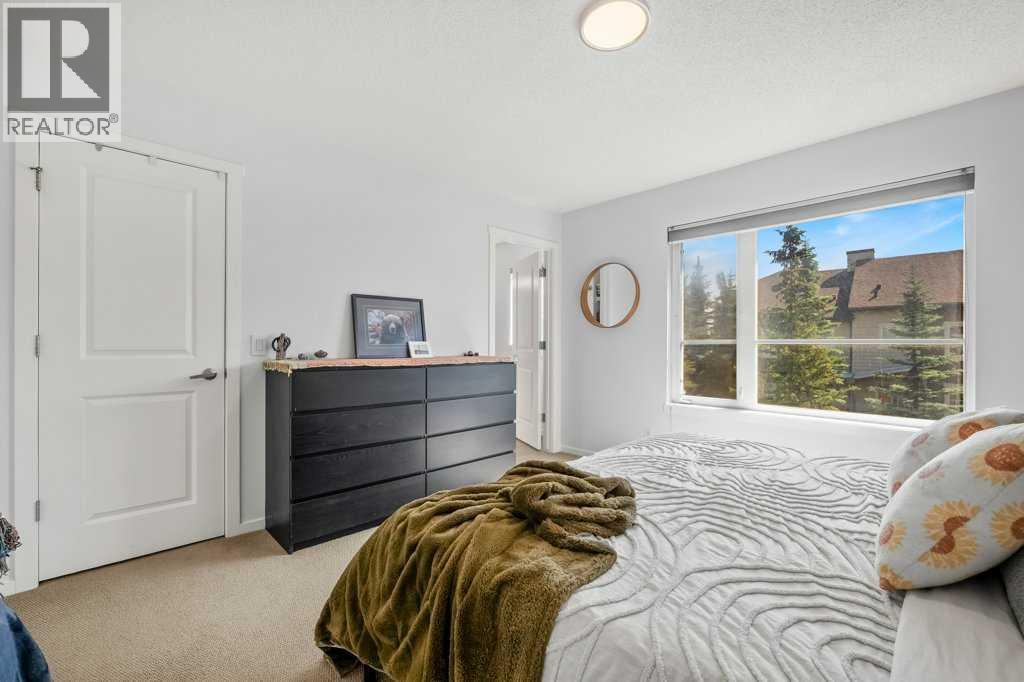 150 Chapalina Square SE - 16