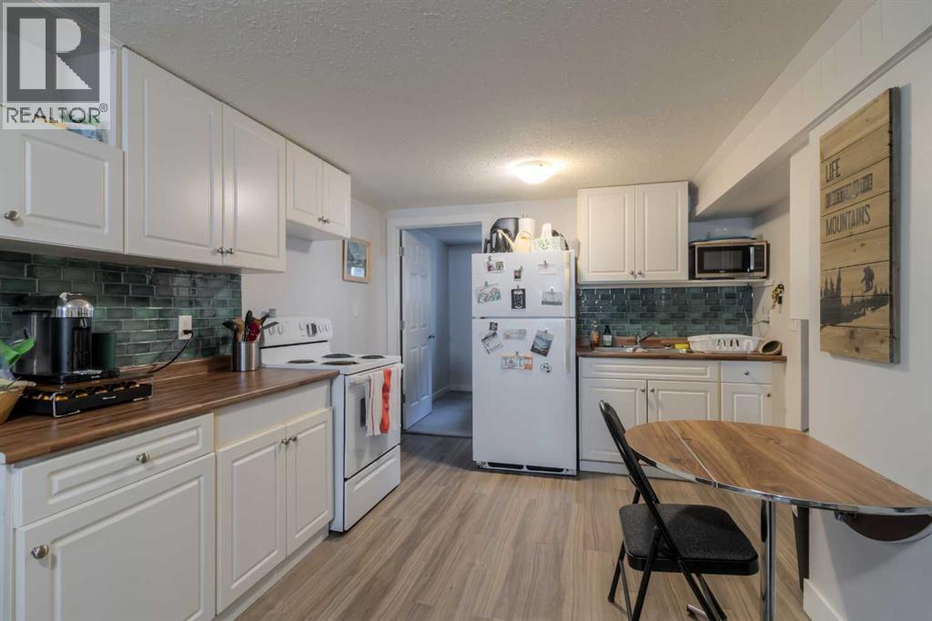 630 10 Street N - 22