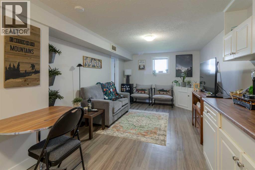 630 10 Street N - 21