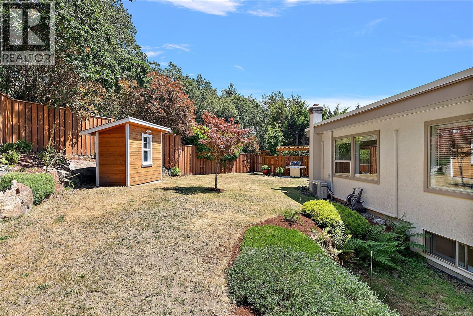4607 Boulderwood Dr - 36