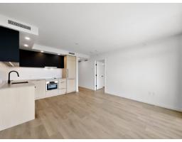 29xx 13738 Central Avenue, Surrey, BC V3T0X5 Photo 6