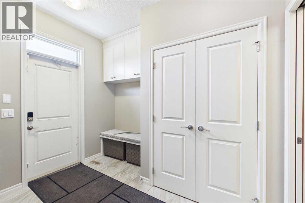 83 Redstone Gardens NE - 18