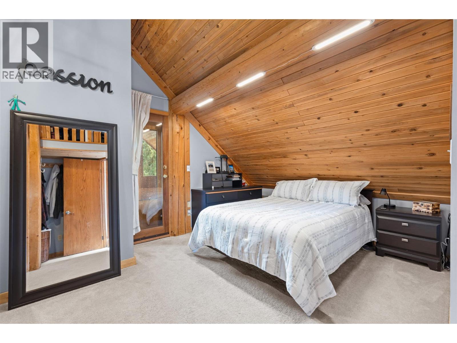 10737 Highway 33 E - 26