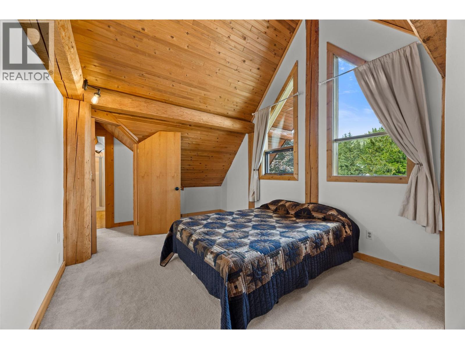 10737 Highway 33 E - 36