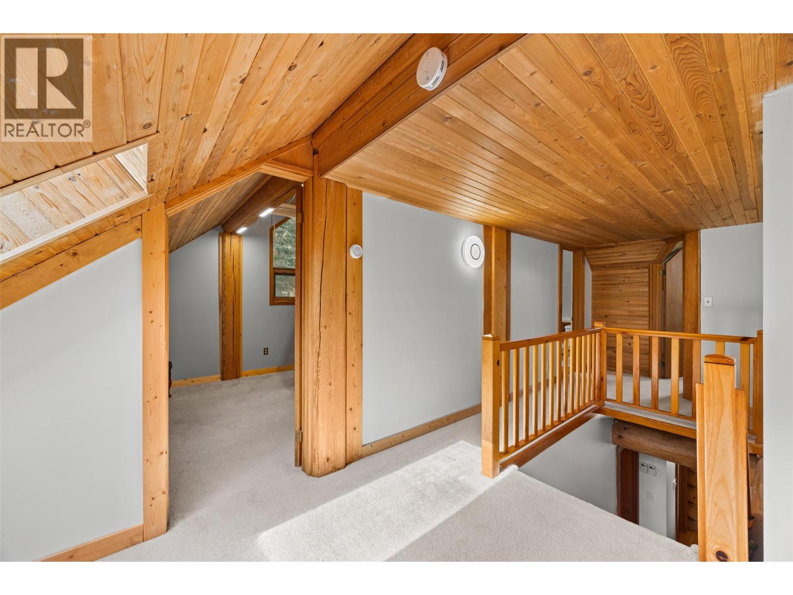 10737 Highway 33 E - 33