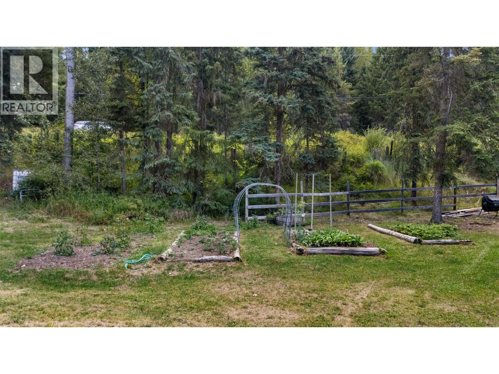 10737 Highway 33 E - 56