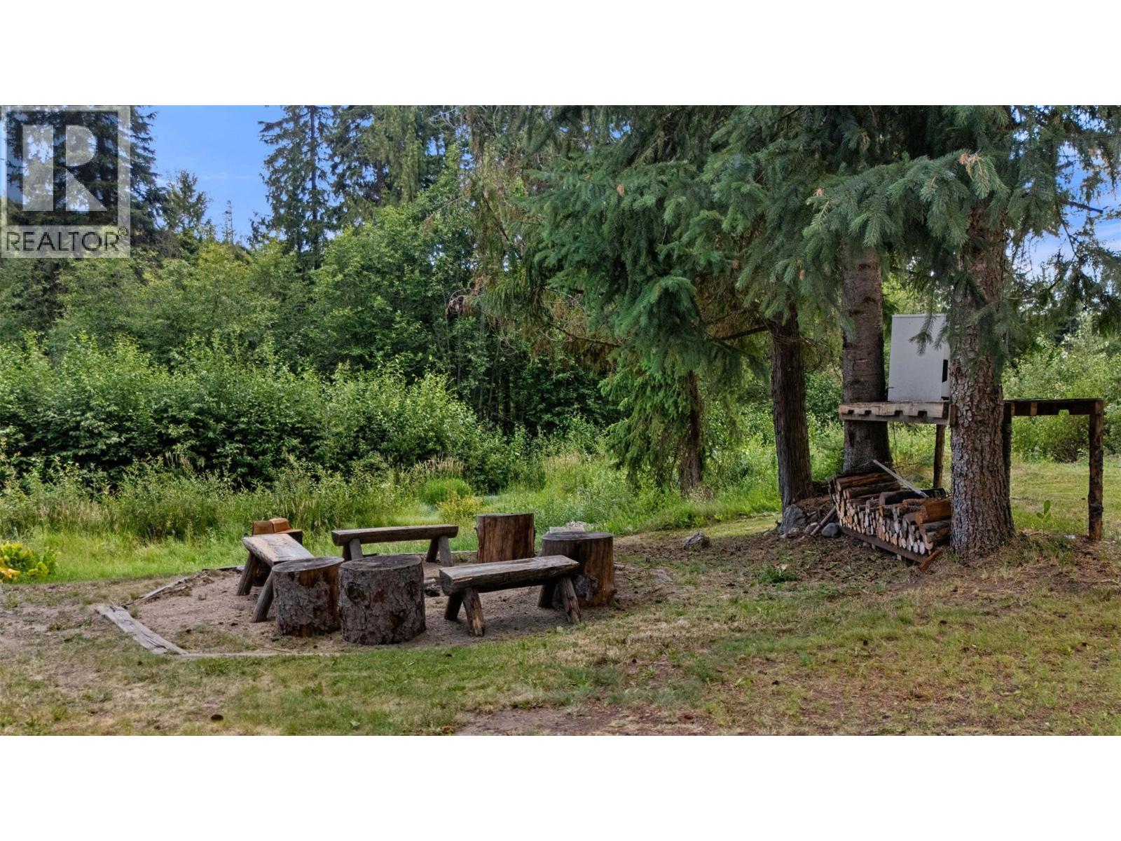 10737 Highway 33 E - 63
