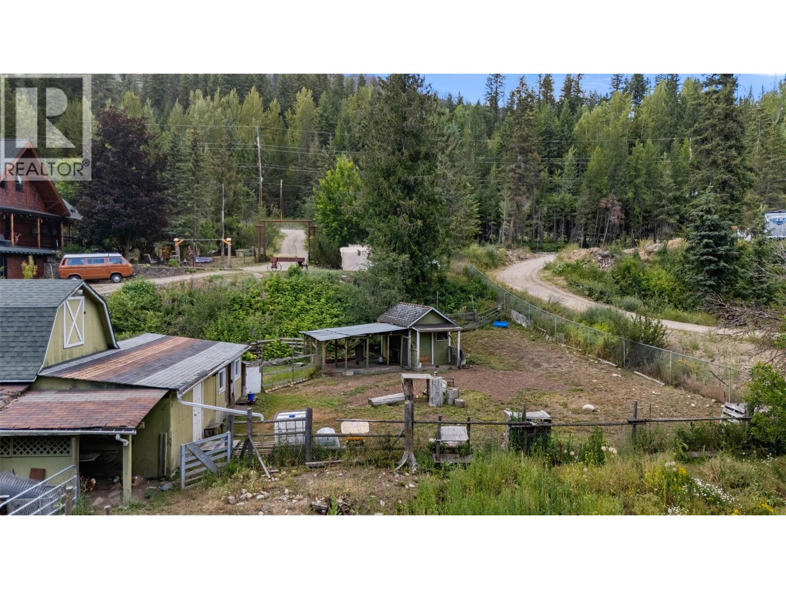 10737 Highway 33 E - 66