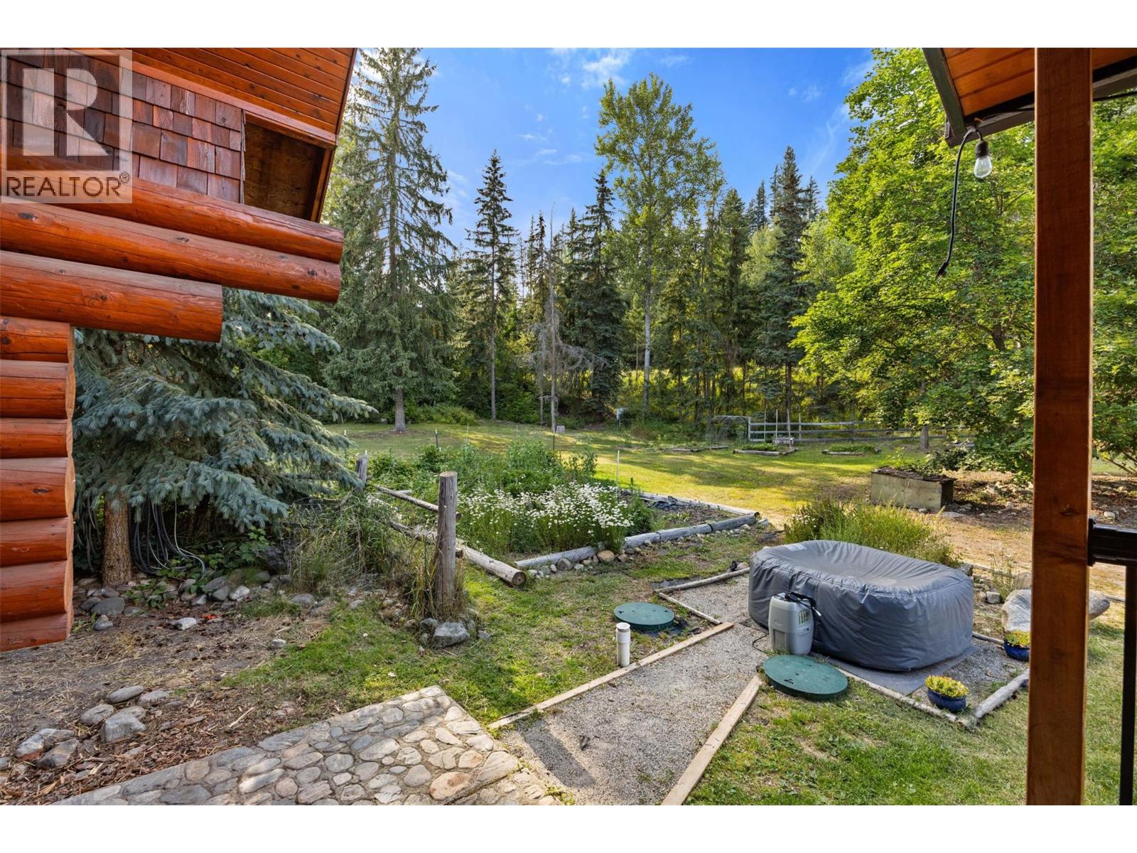 10737 Highway 33 E - 53