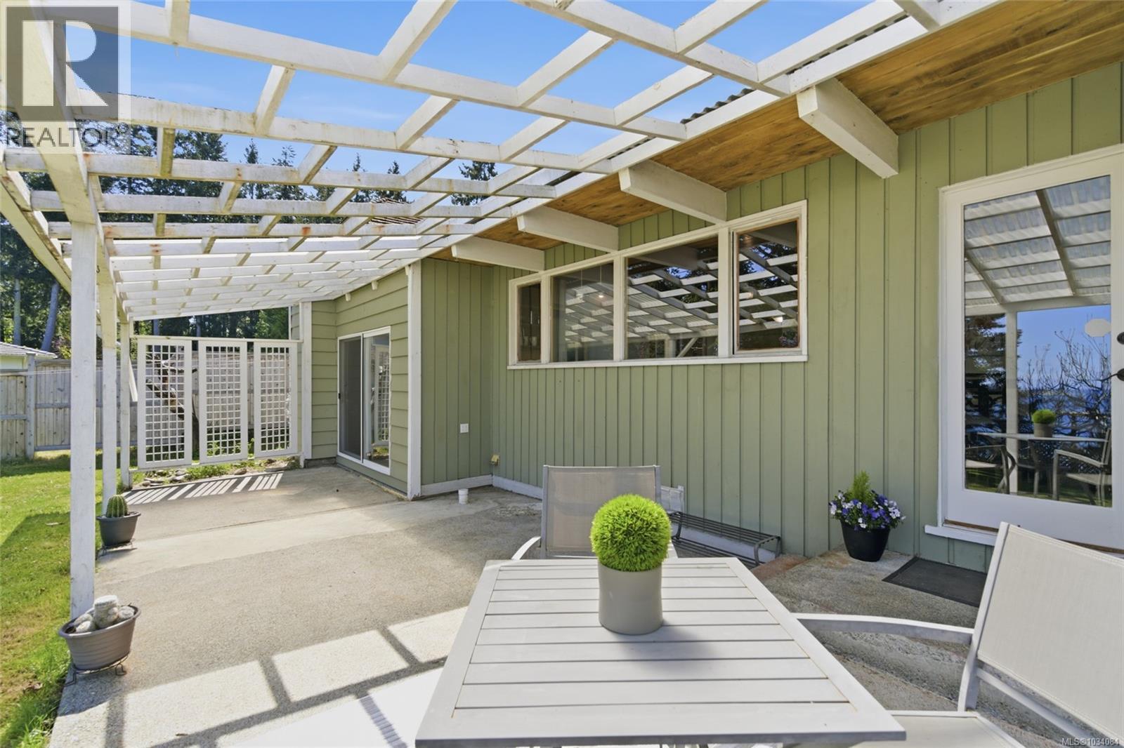 590 Willow St - Image 42