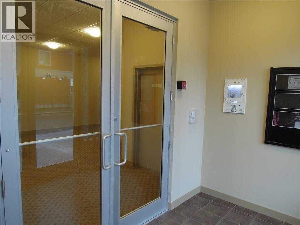 #6210 403 Mackenzie Way SW - 4