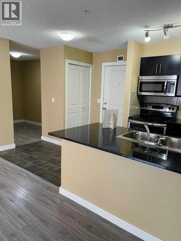 #6210 403 Mackenzie Way SW - 12