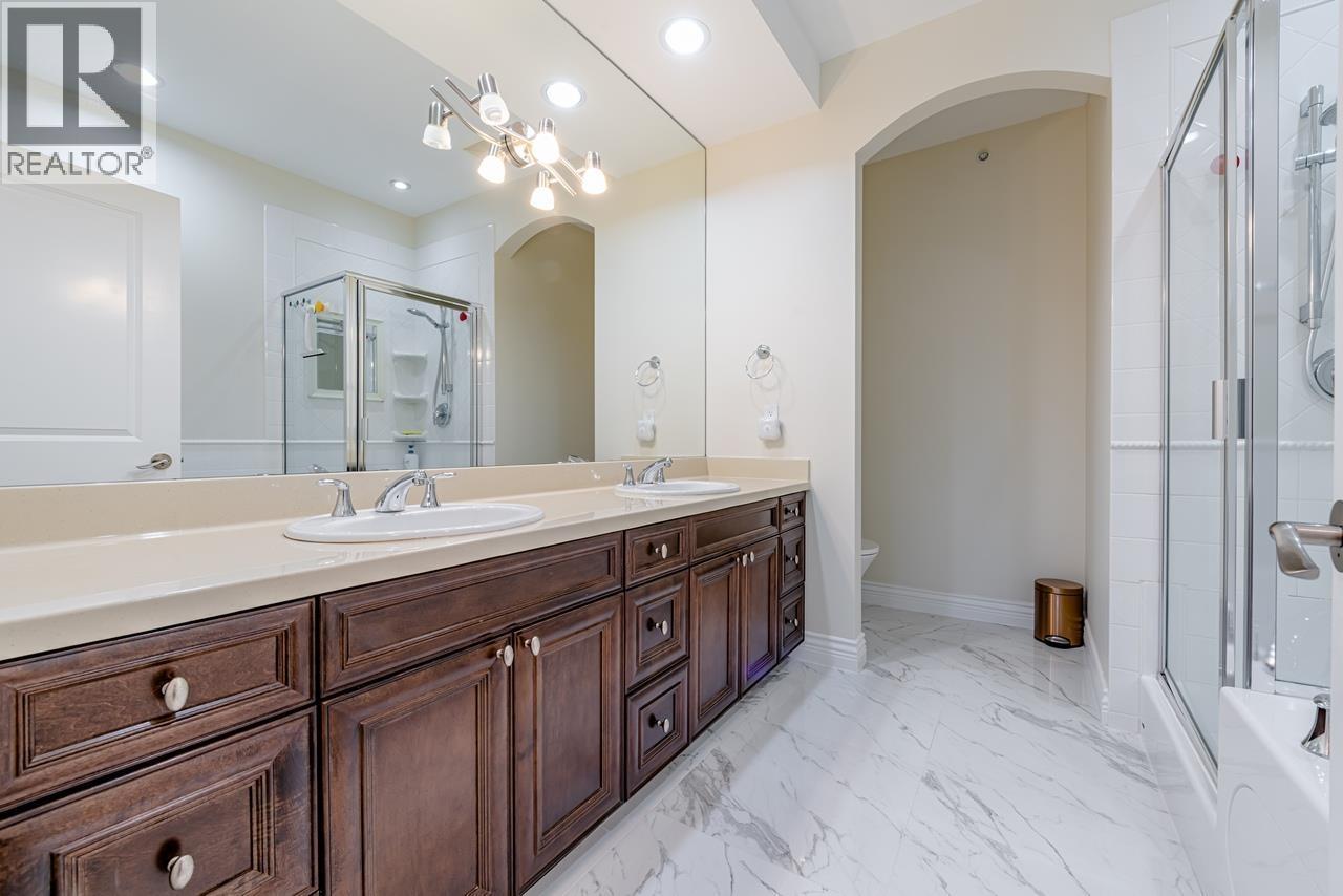 7 Bed, 6 Bath House for Sale in Vancouver – 6386 LARKIN DRIVE, Vancouver – MLS# R3148157 - Image 25