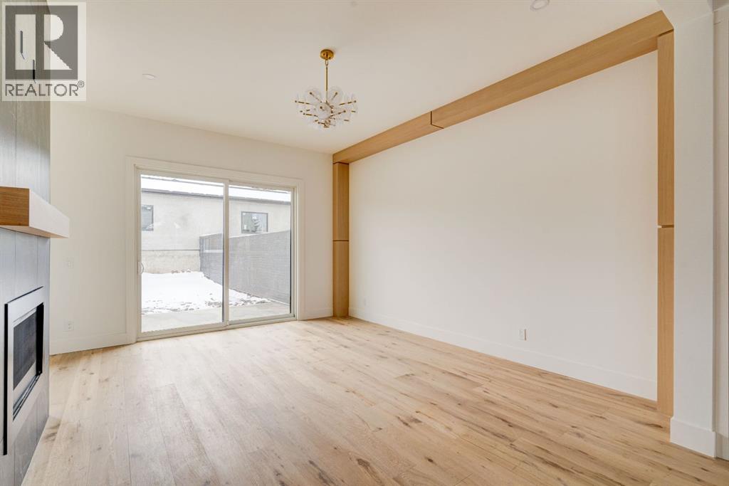 2447 29 Avenue SW - 14