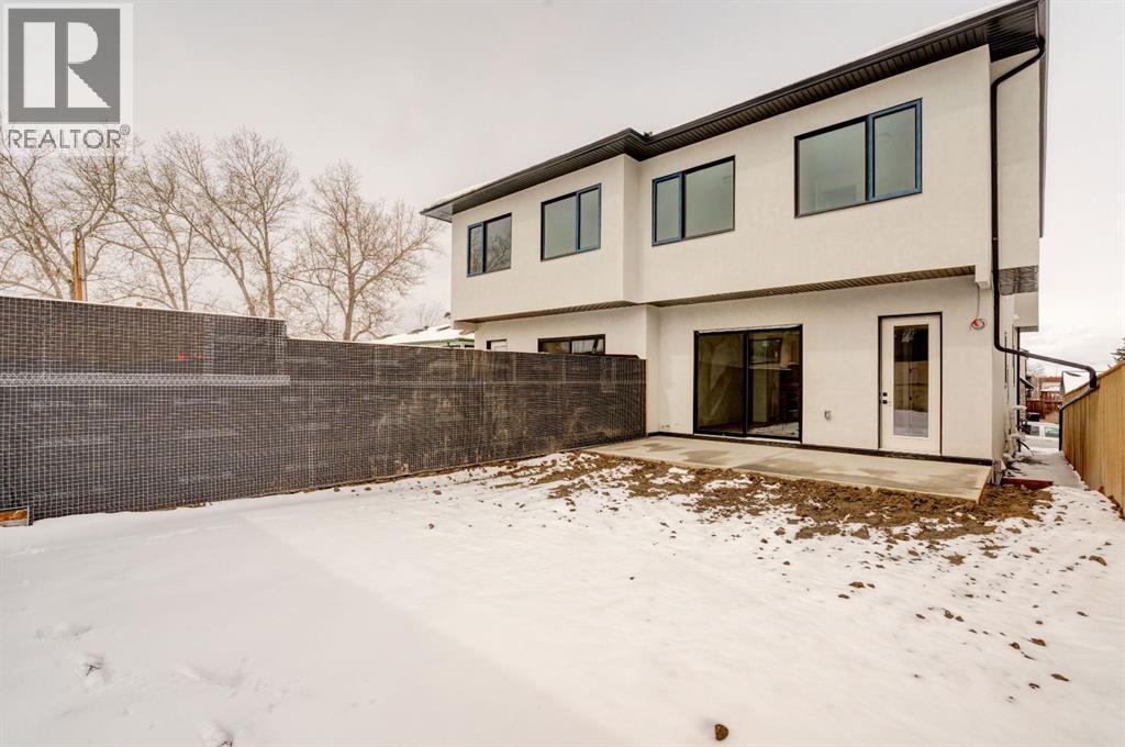 2447 29 Avenue SW - 39