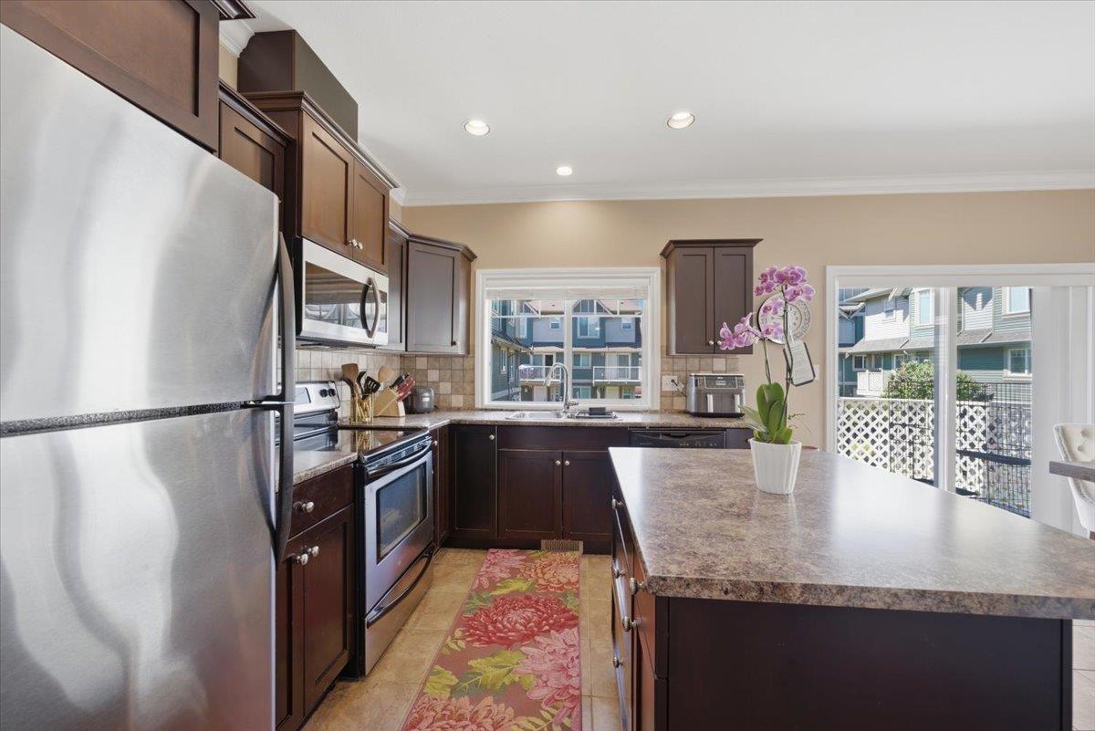 57 6498 SOUTHDOWNE PLACE, Sardis South, Chilliwack
